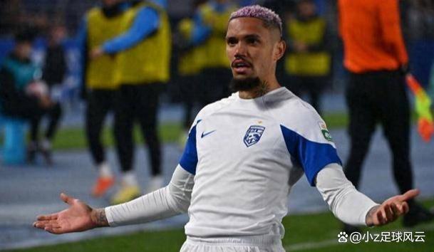  西甲赛程吃紧，武汉三镇关键时刻更衣室发声，更衣室稳定，资深球员宣示担当