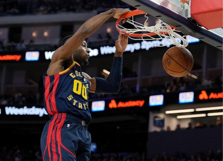 NG体育-巴特勒在瑞士队比赛中高光表现，绝杀引发热议！的简单介绍